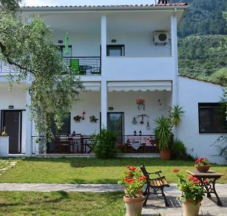 Guest house Elina Golden Beach Chrysi Ammoudia