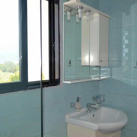 Elina Golden Beach Guest house *