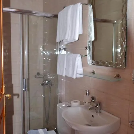 Elina Golden Beach Guest house